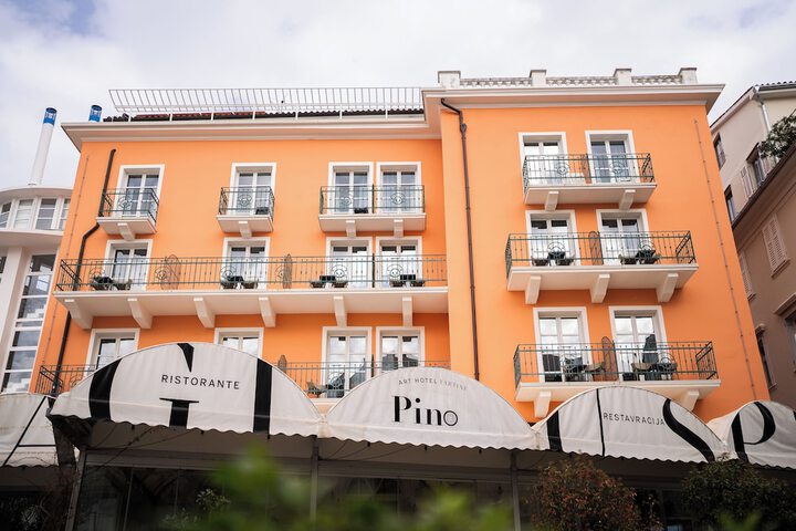 Hotel 103 of 108
