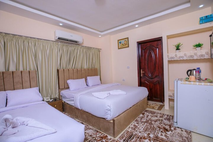 Room 11 of 35
