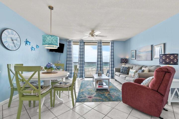 Exterior of Seaside Beach & Racquet Club 3505