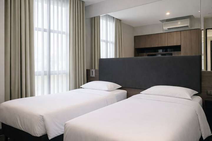 Room 46 of 104