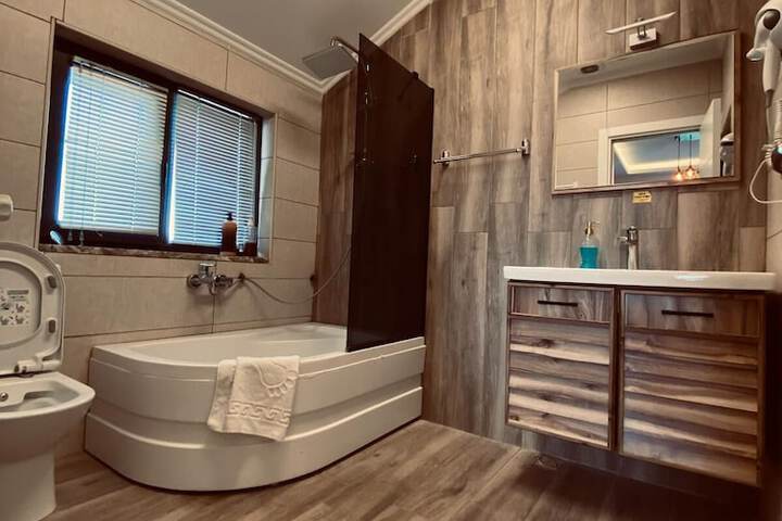 Room 20 of 27