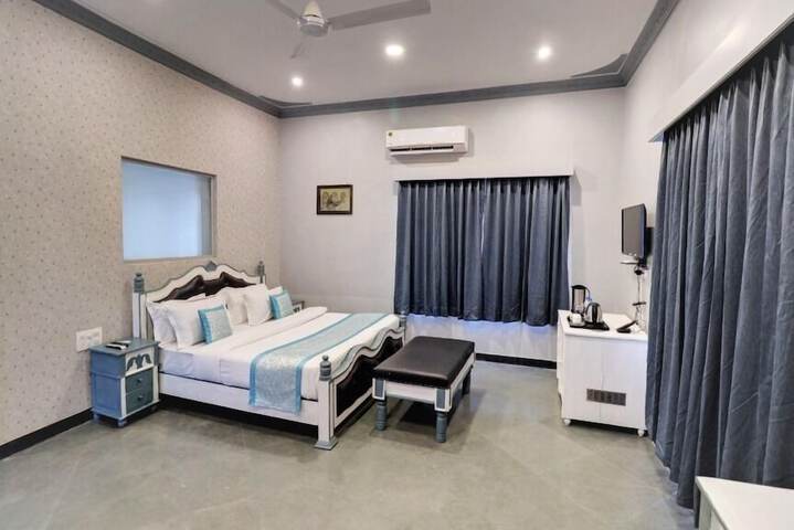 Room 12 of 55