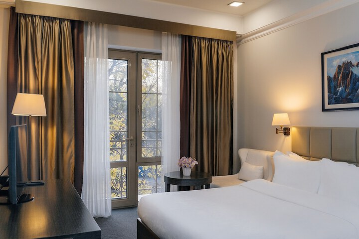 Room 25 of 129