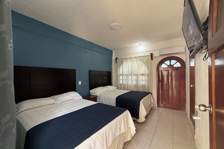 Room 14 of 39