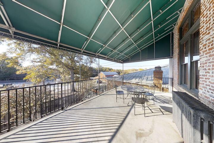 Terrace/Patio 10 of 24