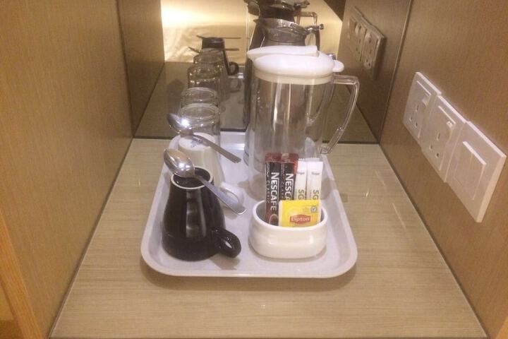 Breakfast/Coffee Service 30 of 47