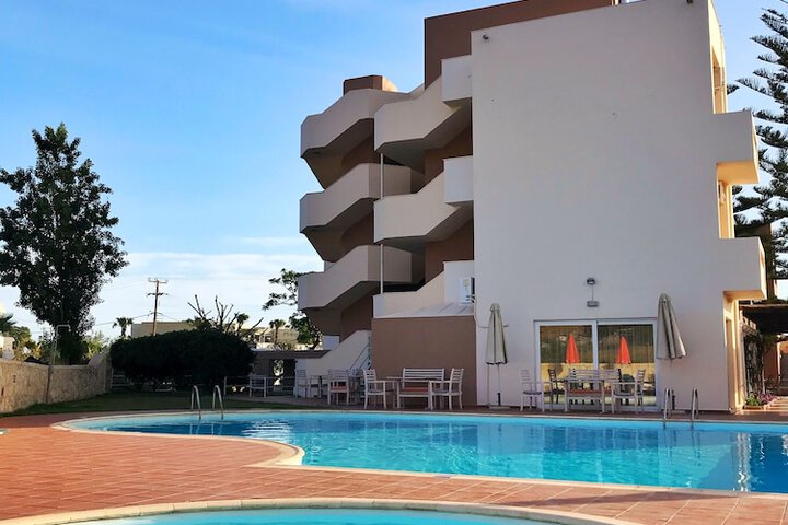 Hotel 49 of 50