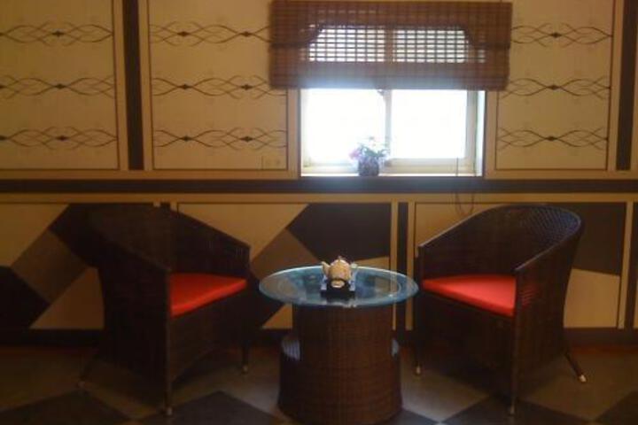 Room 2 of 8