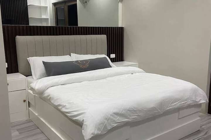 Room 3 of 54