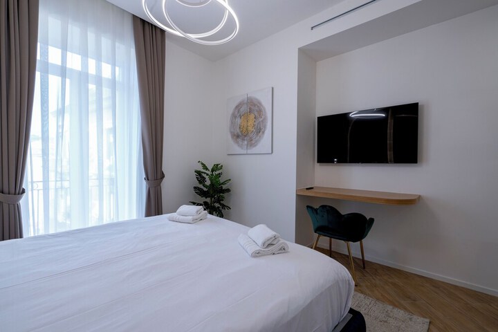 Room 15 of 27