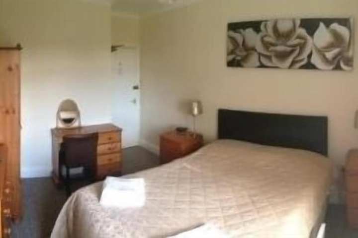 Room 44 of 111