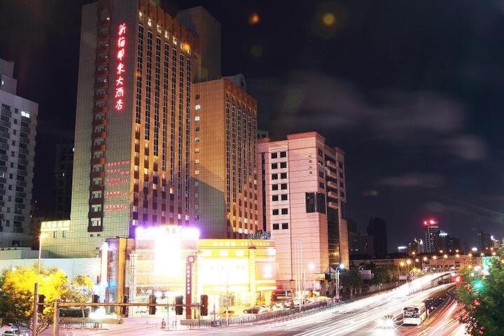 Shanghai East China Hotel at Railway Station