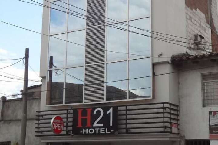 Hotel H21
