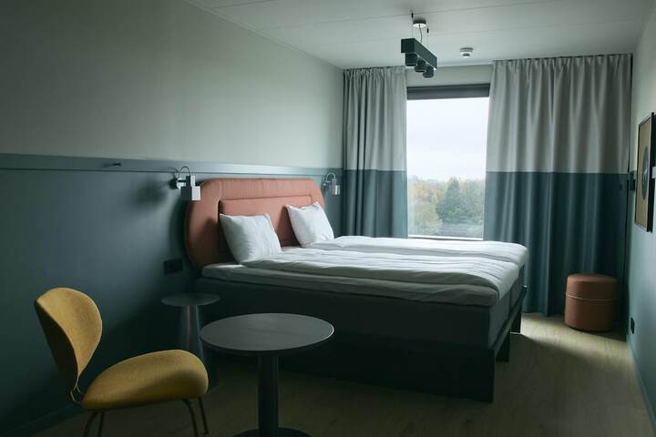 Room 12 of 44