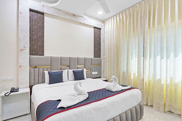 Room 6 of 24