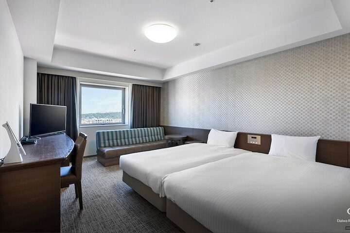 Room 19 of 77