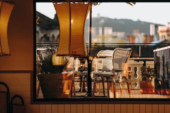 Dining 89 of 128
