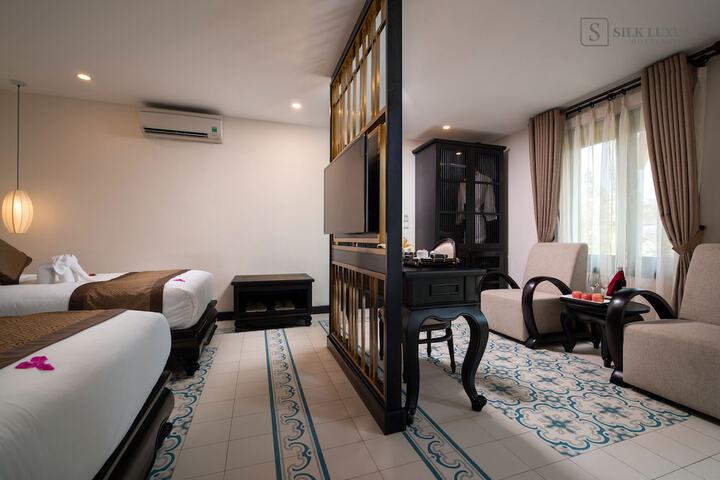 Room 33 of 122