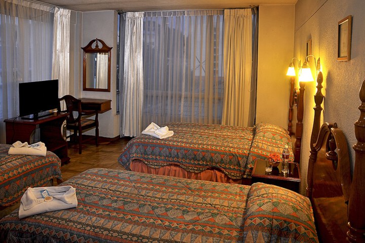 Room 3 of 39