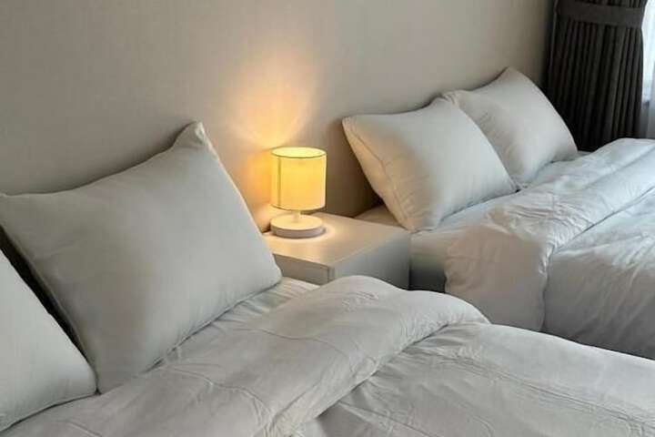Room 4 of 15