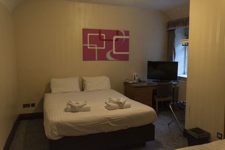 Room 7 of 54