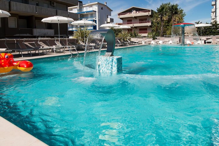 Pool 16 of 47