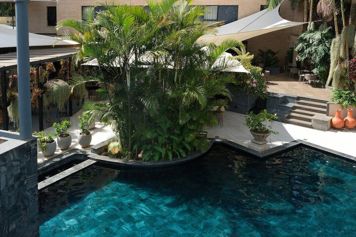 Pool 47 of 86