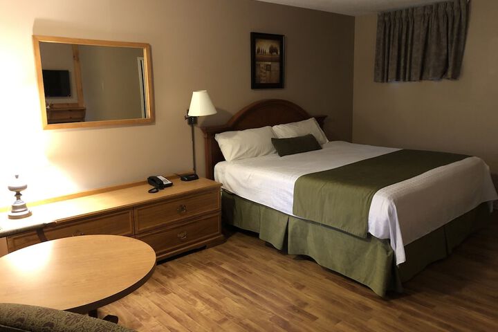 Room 16 of 116