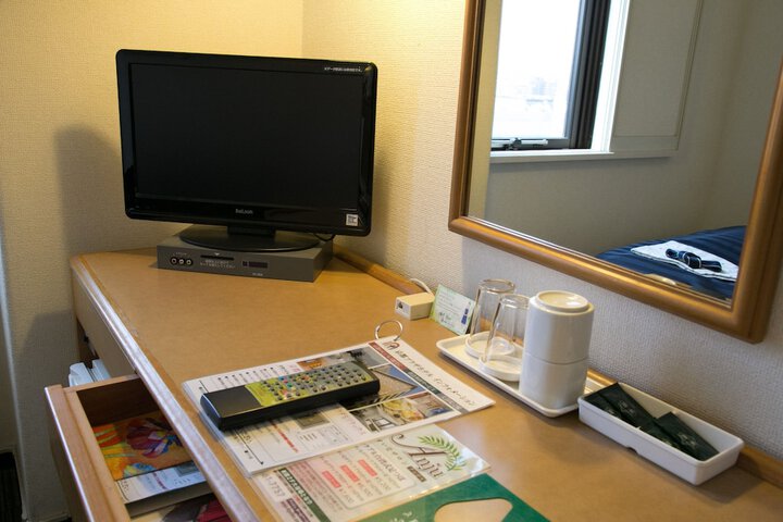 Room 12 of 43