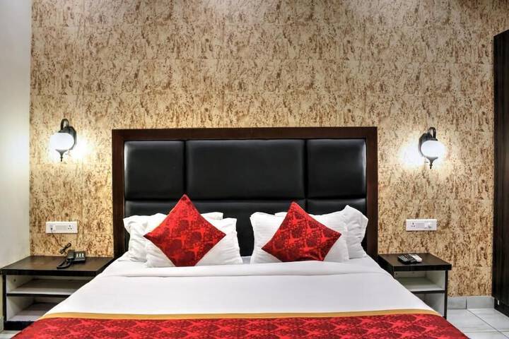 Room 8 of 46