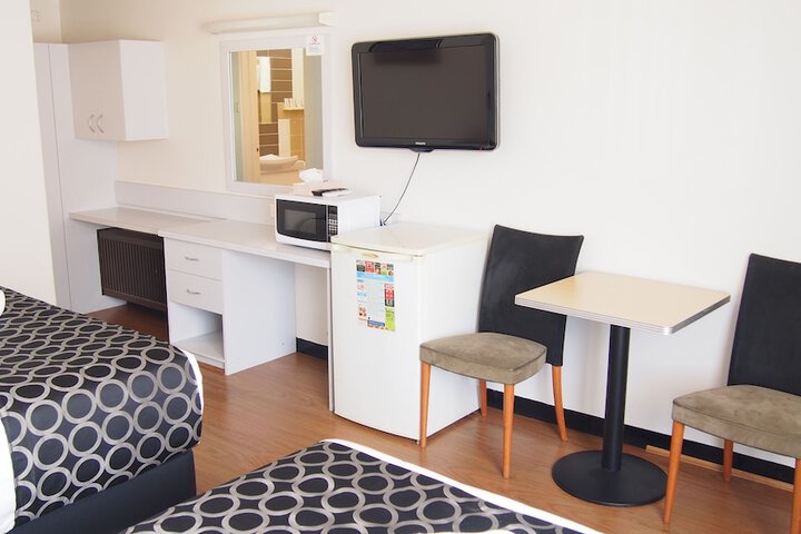 Room 5 of 40
