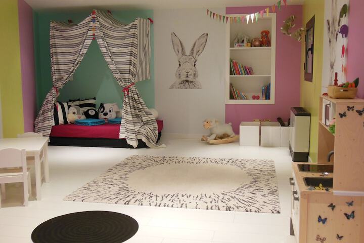 Room 52 of 72