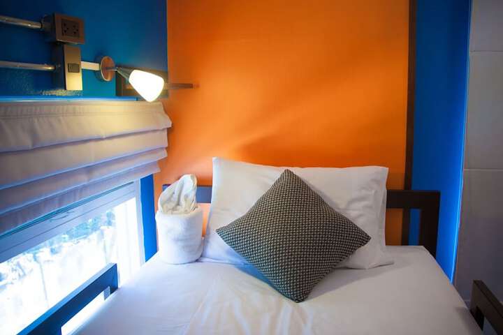 Room 5 of 32