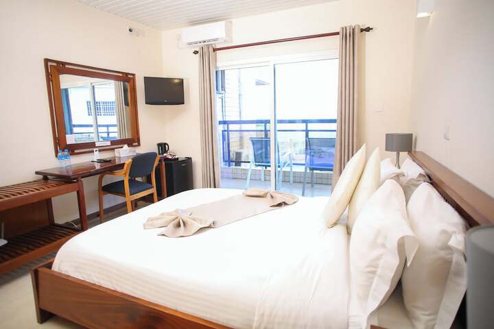 Room 8 of 67