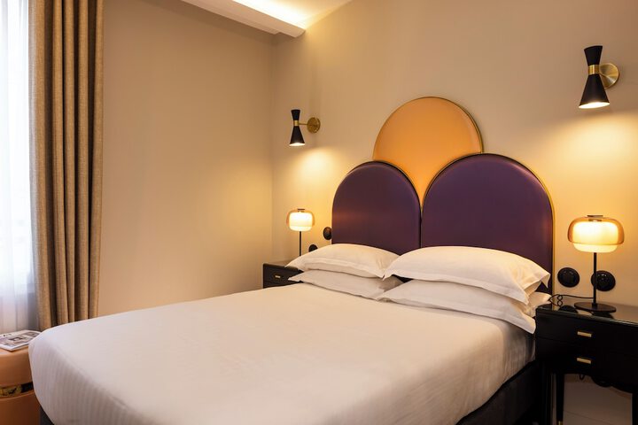 Room 30 of 120