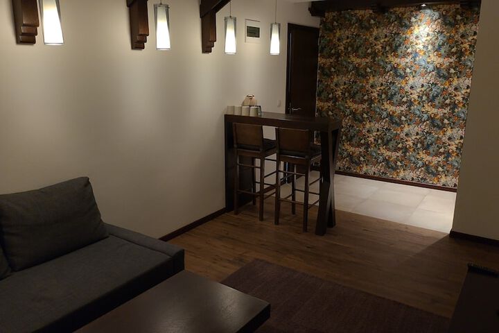Room 17 of 40