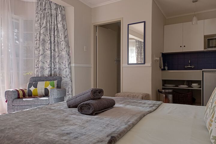 Room 4 of 13