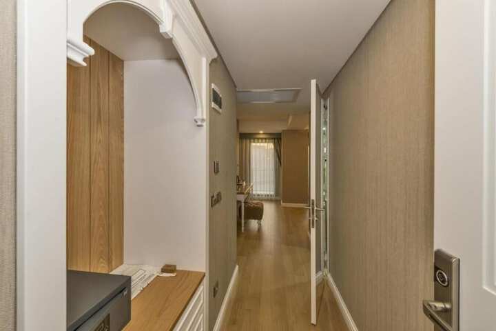 Room 20 of 44