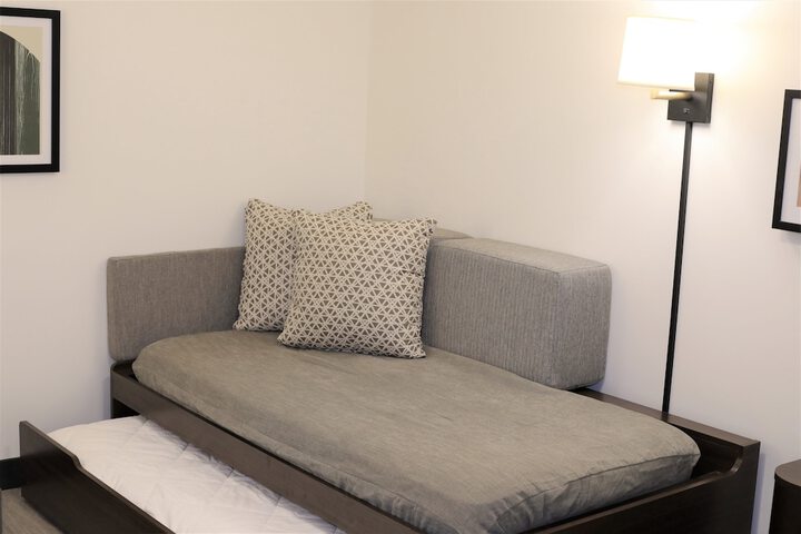 2 Queen Beds (18 of 26)