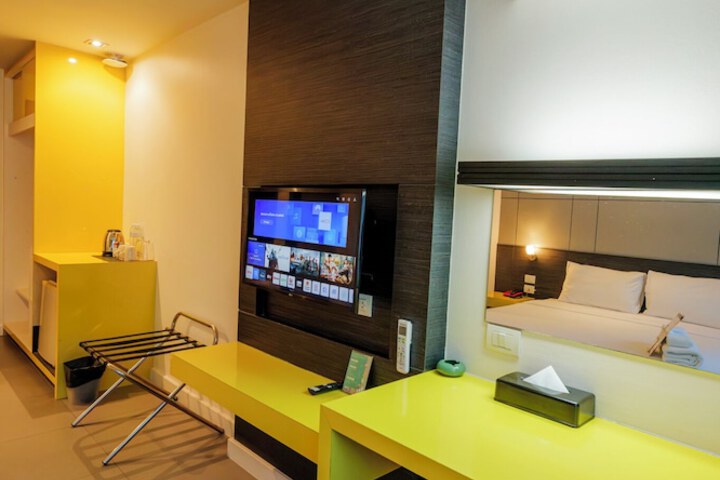 Room 46 of 77