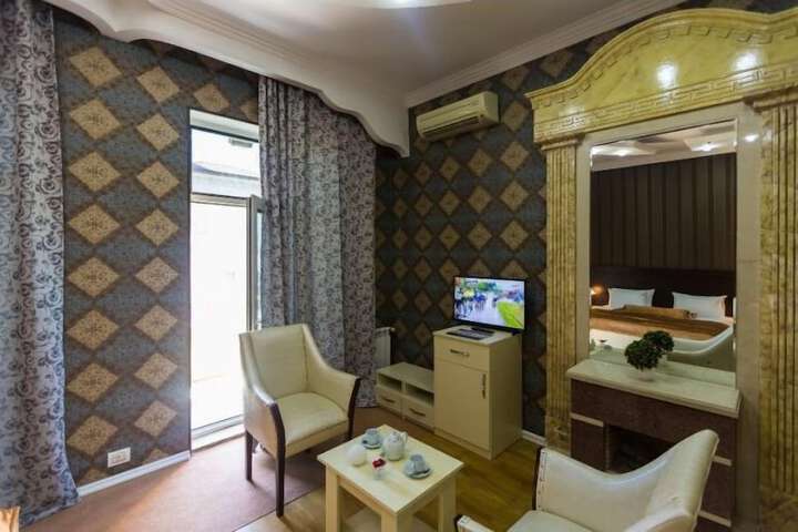 Room 33 of 55