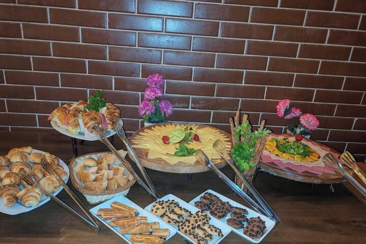 Dining 146 of 158