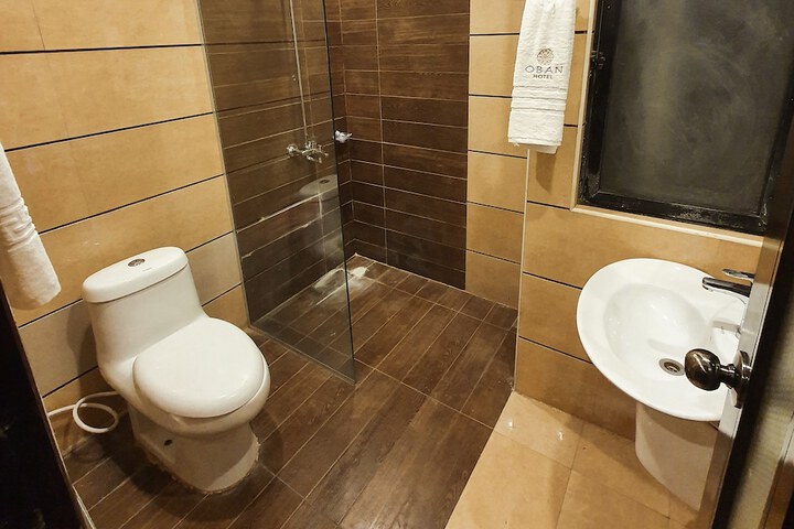 Room 28 of 42