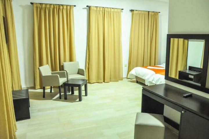 Room 5 of 15