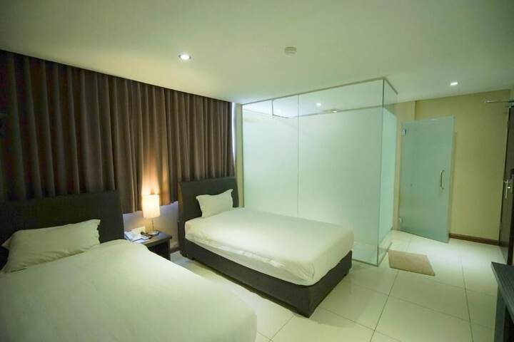 Room 43 of 75