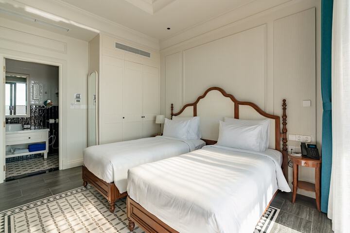 Room 21 of 125