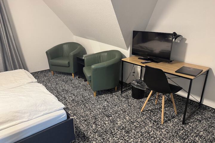 Room 18 of 55