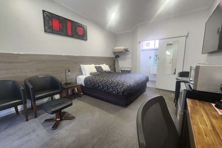 Room 37 of 90