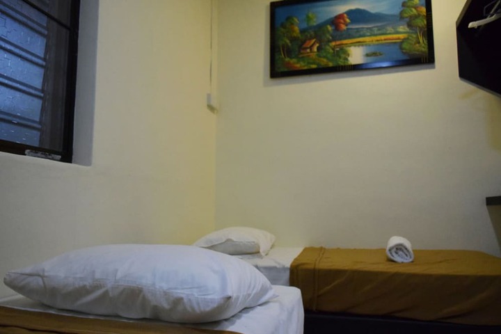Room 7 of 26