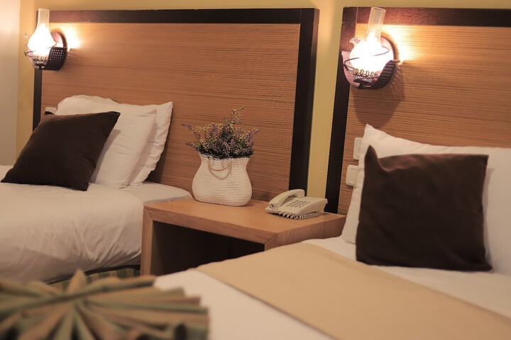 Room 37 of 60